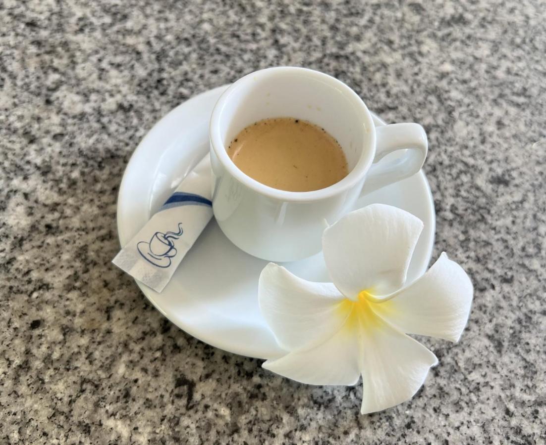 Pare Lodge Tahiti Pirae Екстериор снимка