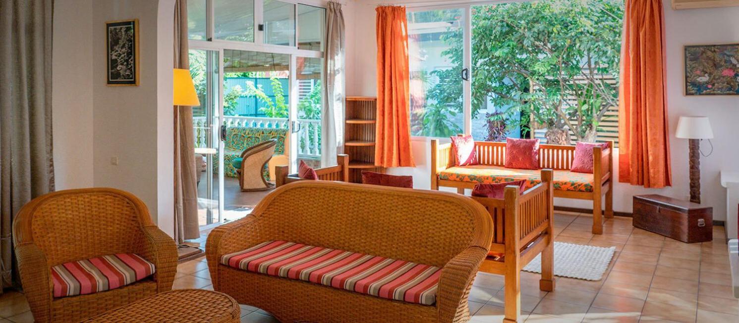 Pare Lodge Tahiti Pirae Екстериор снимка